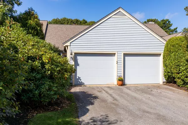 Yarmouth Port, MA 02675,15 Forest Gate