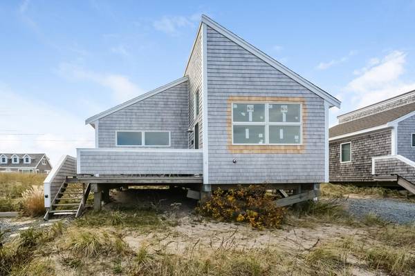 North Truro, MA 02652,497 Shore Road #6