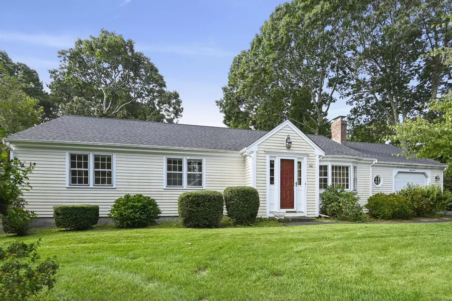 33 Skipper Lane, Yarmouth Port, MA 02675