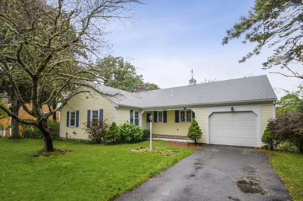 52 Early Red Berry Lane, Yarmouth Port, MA 02675