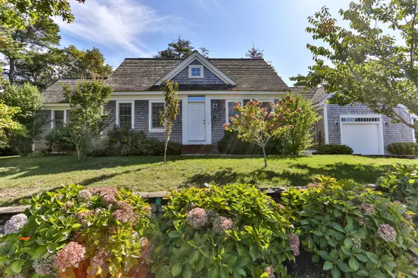 36 Manamock Road, Chatham, MA 02633