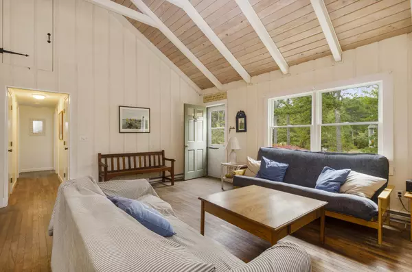 Eastham, MA 02642,15 Pilgrim Lane