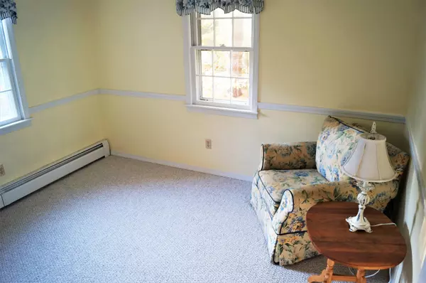 Centerville, MA 02632,305 Monomoy Circle