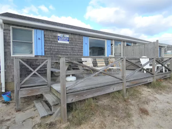 West Dennis, MA 02670,2 Leeward Lane