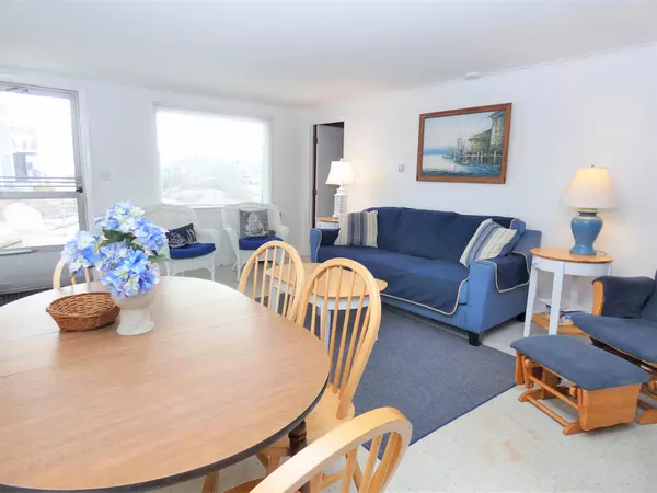 West Dennis, MA 02670,2 Leeward Lane