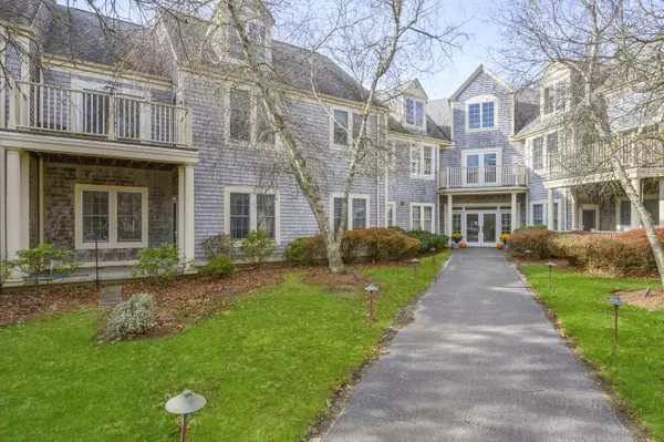 1108 Heatherwood, Yarmouth Port, MA 02675