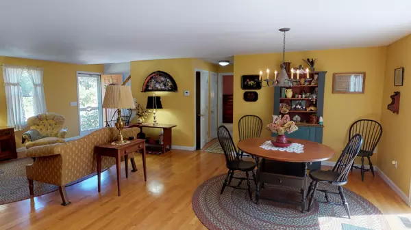 Eastham, MA 02642,19 Sandy Meadow Way