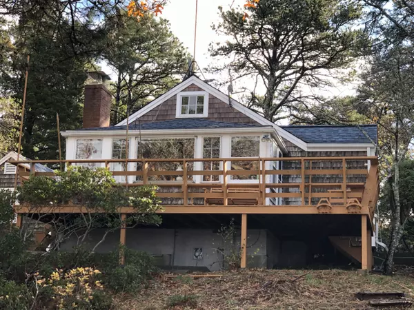 160 Crosby Village Road, Eastham, MA 02642