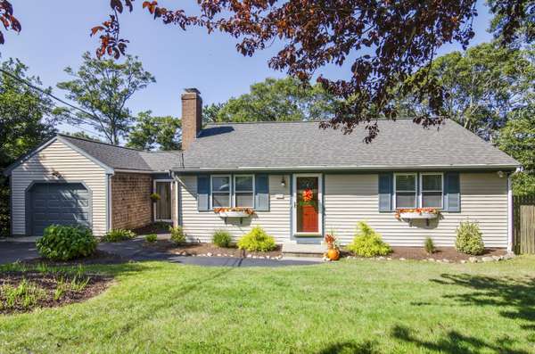 Centerville, MA 02632,54 Longboat Drive