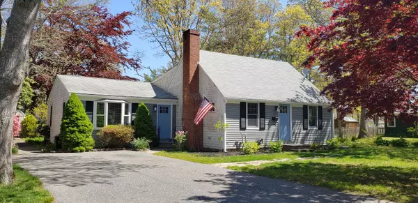 28 Nickerson Street, East Falmouth, MA 02536