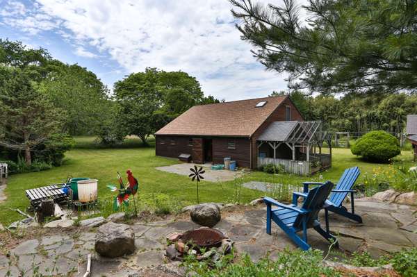 West Dennis, MA 02670,39 INDIAN POND Road