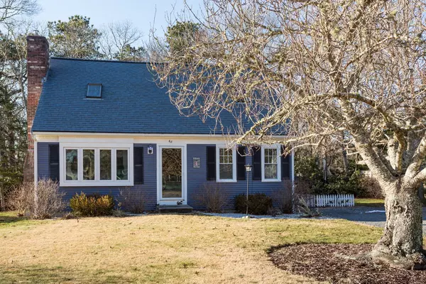 68 Tanbark Road, Marstons Mills, MA 02648