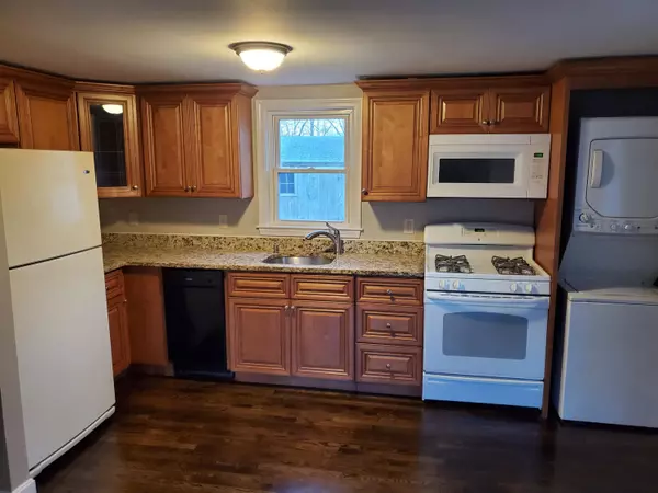 West Yarmouth, MA 02673,4 Circuit Road