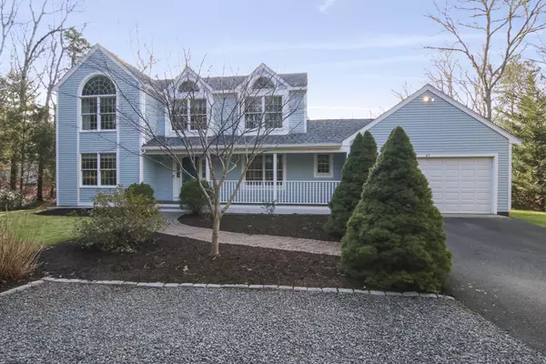 47 Little Neck Way, Marstons Mills, MA 02648