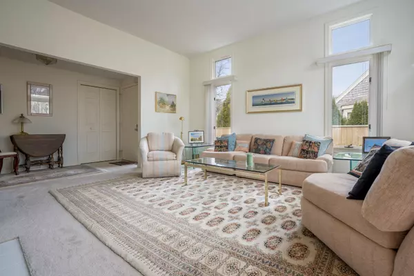 Yarmouth Port, MA 02675,90 Kates Path