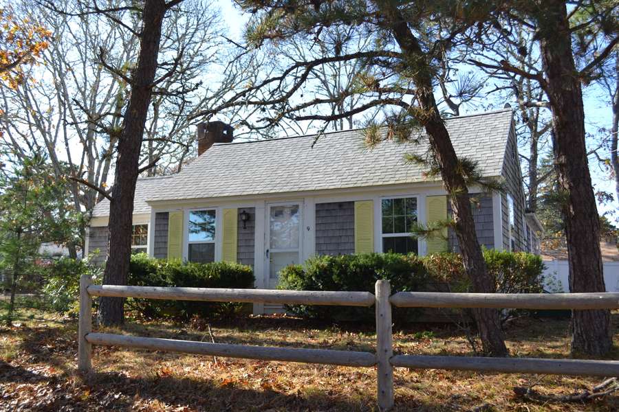 9 Ezras Path, Dennis Port, MA 02639