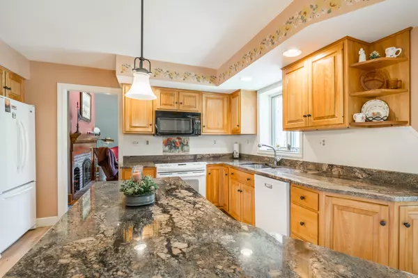 Yarmouth Port, MA 02675,5 Dundee Drive