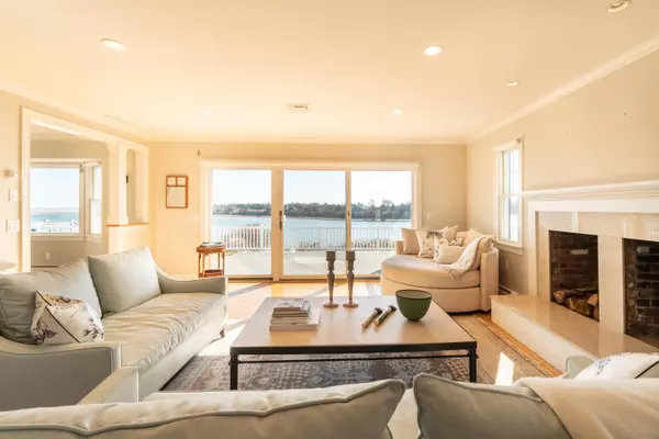 Eastham, MA 02642,15 Cliff Road