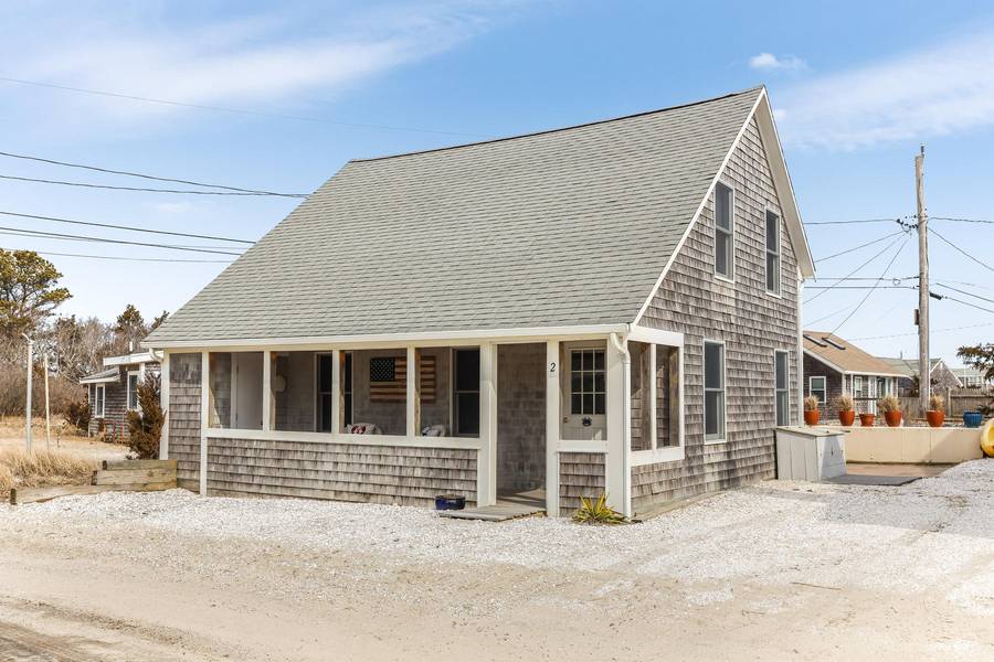 2 Ocean Avenue, West Dennis, MA 02670