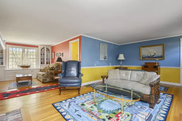 Yarmouth Port, MA 02675,6 Dauphine Drive