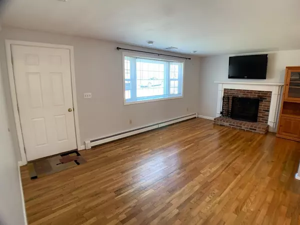 Yarmouth Port, MA 02675,70 Longfellow Drive