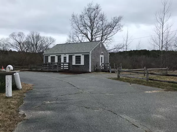 North Truro, MA 02652,38 Shore Road