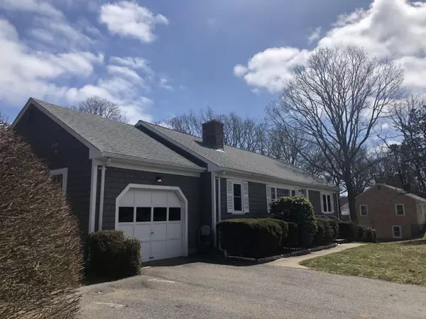 Hyannis, MA 02601,358 Compass Circle