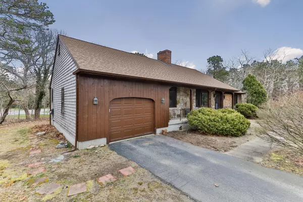 Yarmouth Port, MA 02675,2 Halyard Road