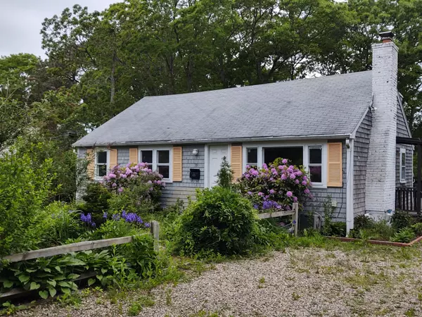 39 Mill Pond Road, West Yarmouth, MA 02673