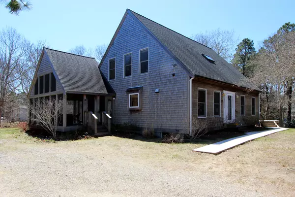 110 Wamsutta Road, Eastham, MA 02642