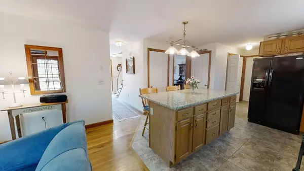 East Dennis, MA 02641,13 Washburn Place