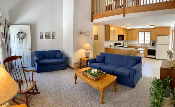 Eastham, MA 02642,35 East Street