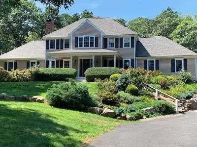 1356 Old Post Road, Marstons Mills, MA 02648