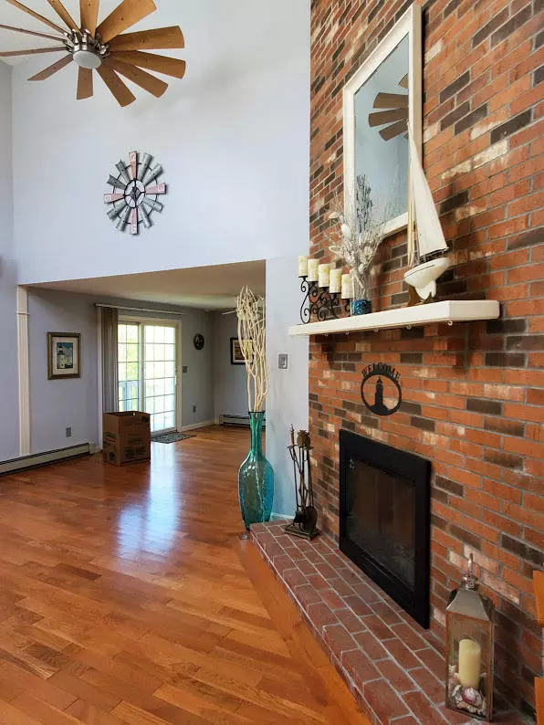 Yarmouth Port, MA 02675,43 Clinton Drive