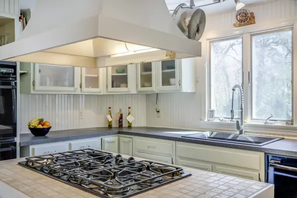 Eastham, MA 02642,330 Hay Road