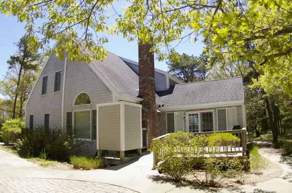 Eastham, MA 02642,75 Shady Lane