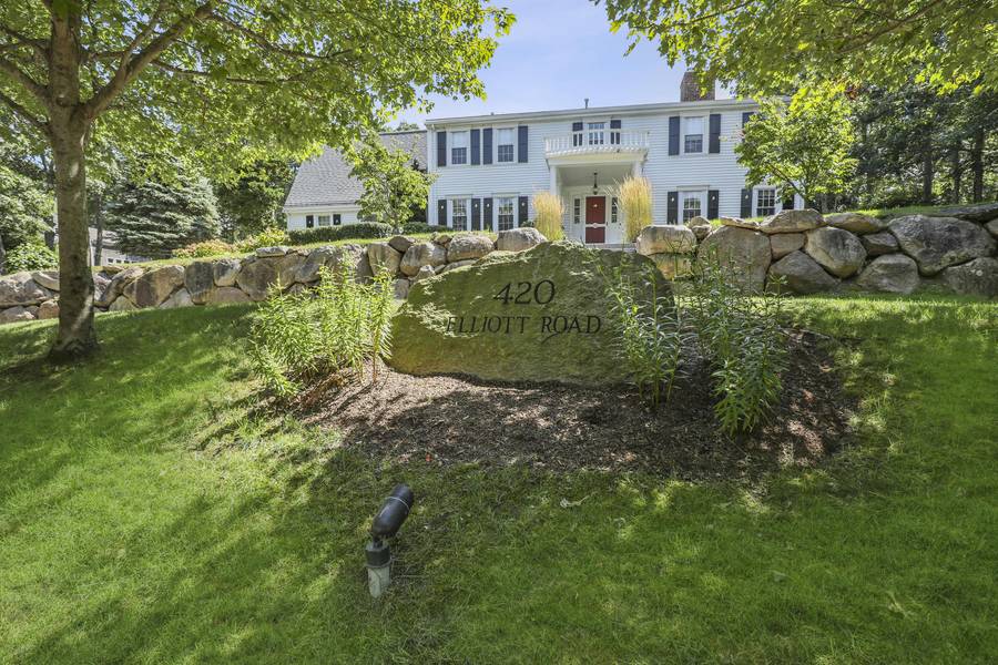 420 Elliott Road, Centerville, MA 02632