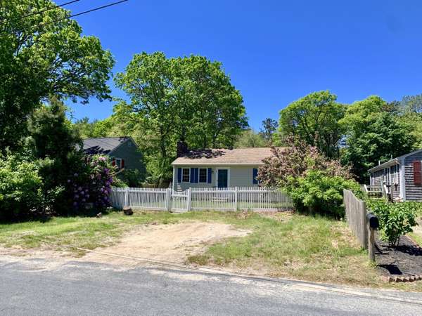 West Yarmouth, MA 02673,39 Lake Road #West