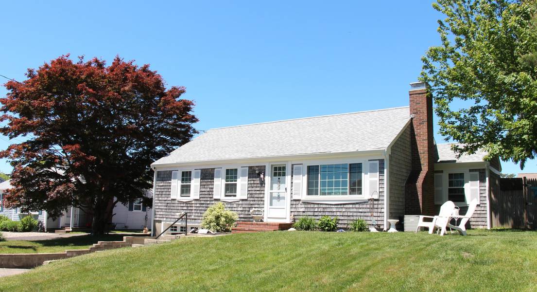 5 Standish Way, Dennis Port, MA 02639