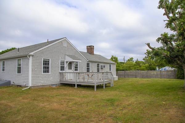 West Dennis, MA 02670,18 Sea Gull Lane