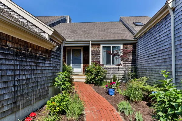 Yarmouth Port, MA 02675,94 Kates Path