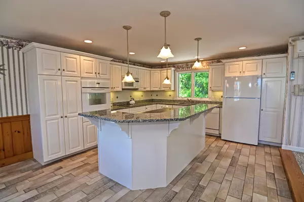 Eastham, MA 02642,16 Nycoma Way