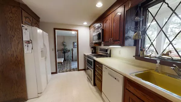 South Yarmouth, MA 02664,25 Legend Drive