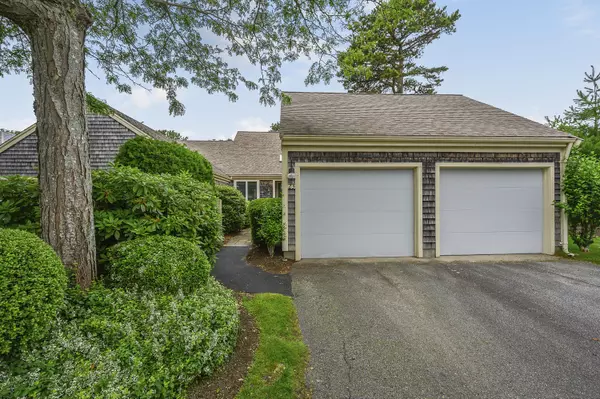 23 Forest Gate Village #I, Yarmouth Port, MA 02675