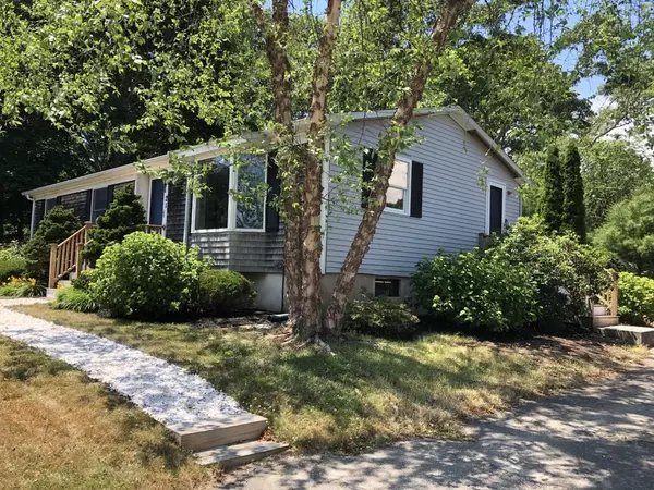 21 Mariners Lane, Pocasset, MA 02559