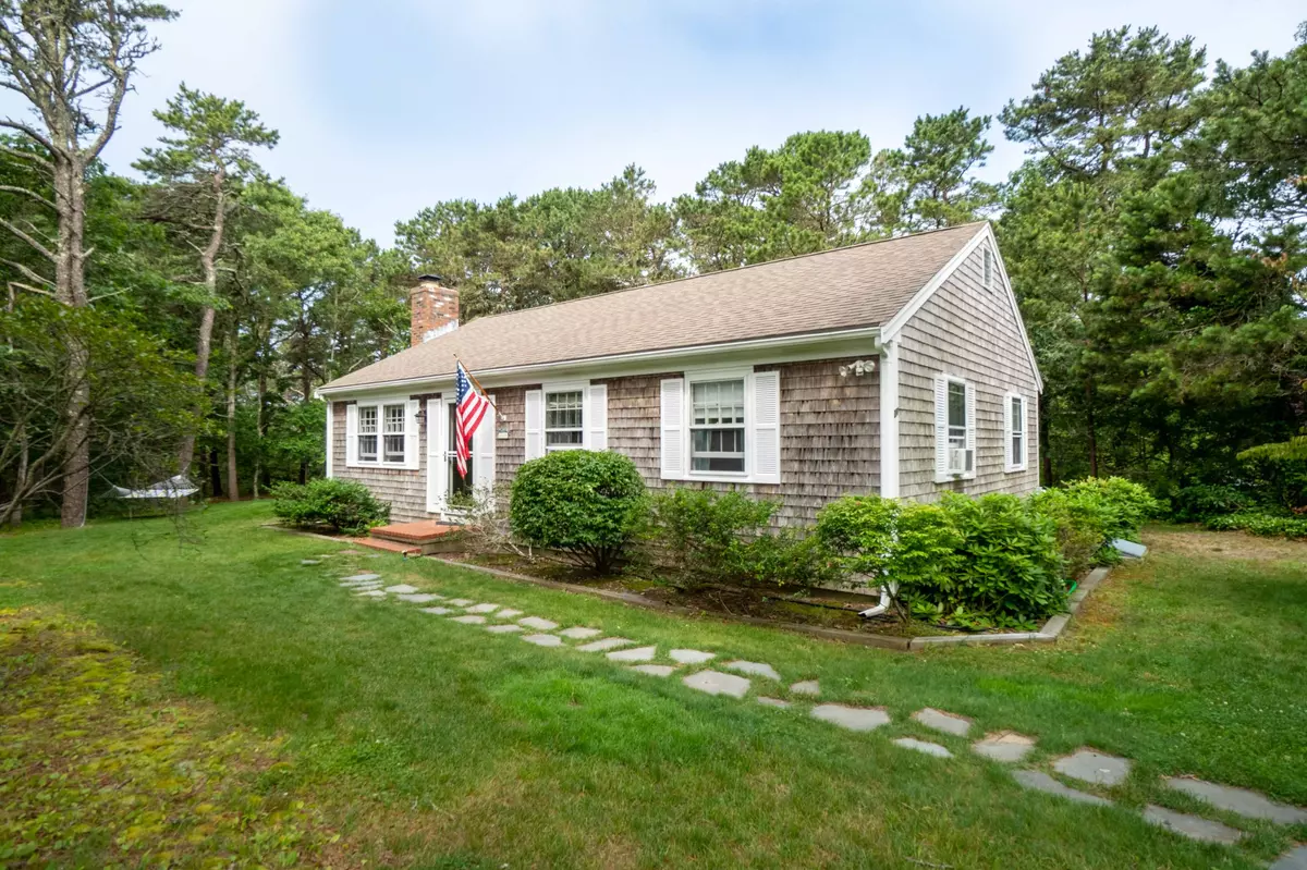 South Chatham, MA 02659,21 Songbird Lane