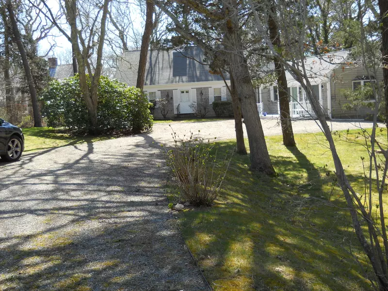 87 Eel River Road, Osterville, MA 02655