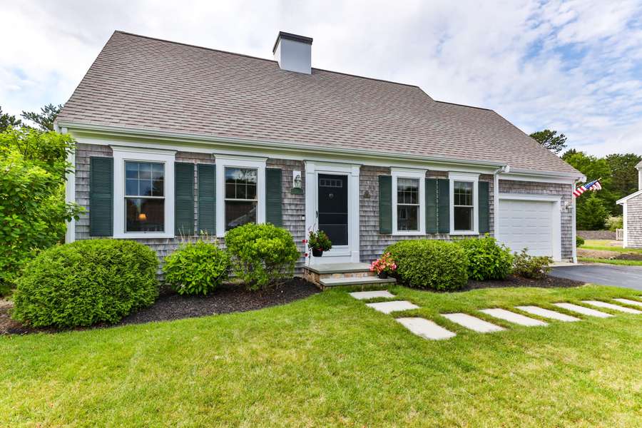 310 Pheasant Hill Circle, Cotuit, MA 02635