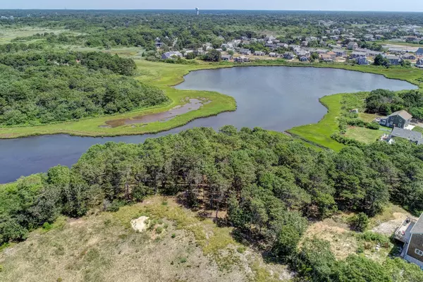 West Dennis, MA 02670,4 Uncle Stephens Rd