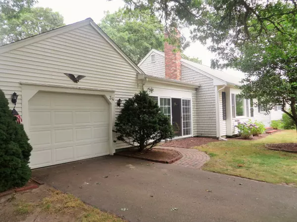 South Yarmouth, MA 02664,34 Captain Simmons Road